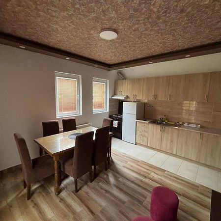 Dp Lux Apartman Obrenovac Luaran gambar
