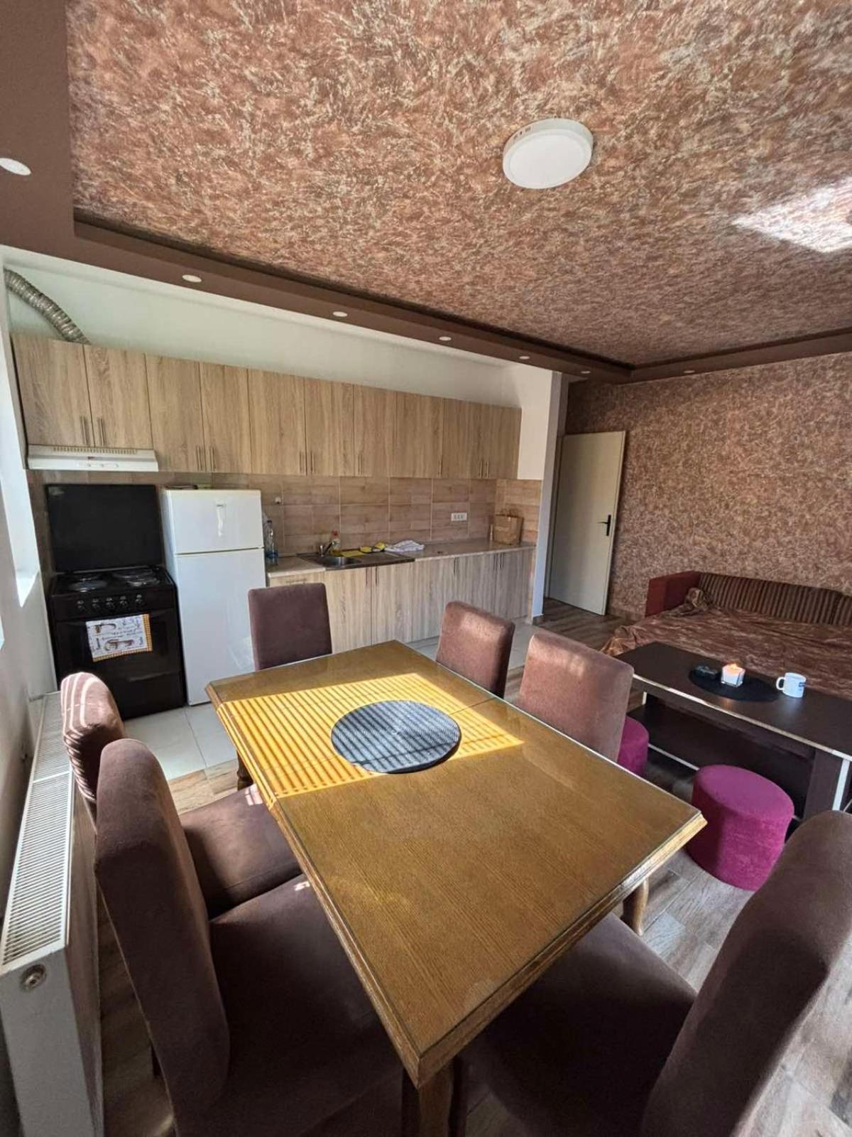 Dp Lux Apartman Obrenovac Luaran gambar
